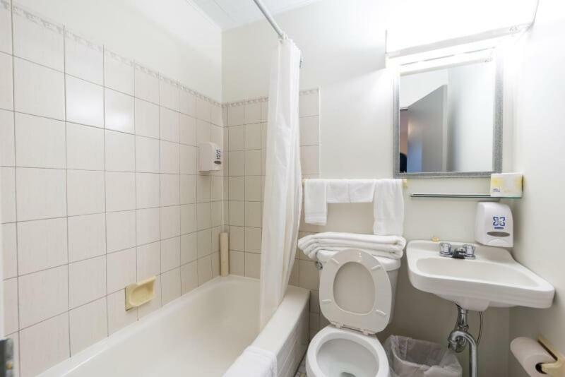 Motel Claude Degelis ภายนอก รูปภาพ