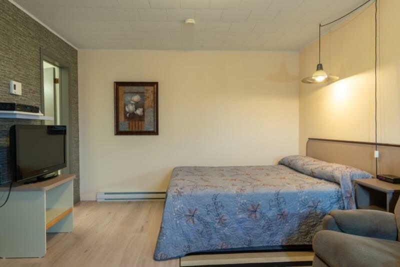 Motel Claude Degelis ภายนอก รูปภาพ